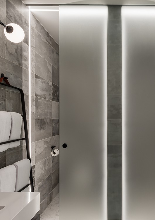 Perfil A01889A_2 HR-ALU KLUS de piso - Imagen 7